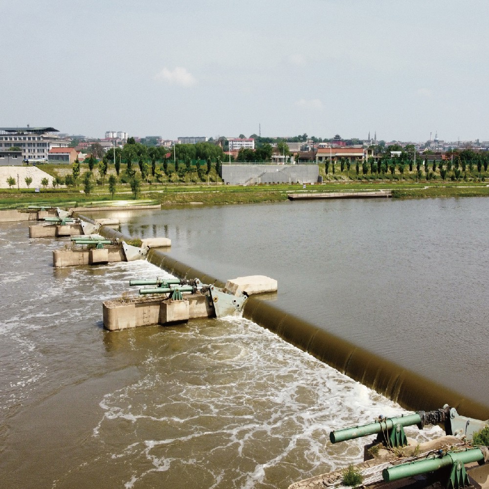 雙向旋轉(zhuǎn)壩